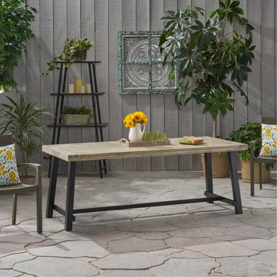 Table d'extérieur en gris avec surface en bois de 79 po et base en métal, pouvant accueillir 8 personnes, table de salle à manger en bois et métal, gris, 8, 79 x 36