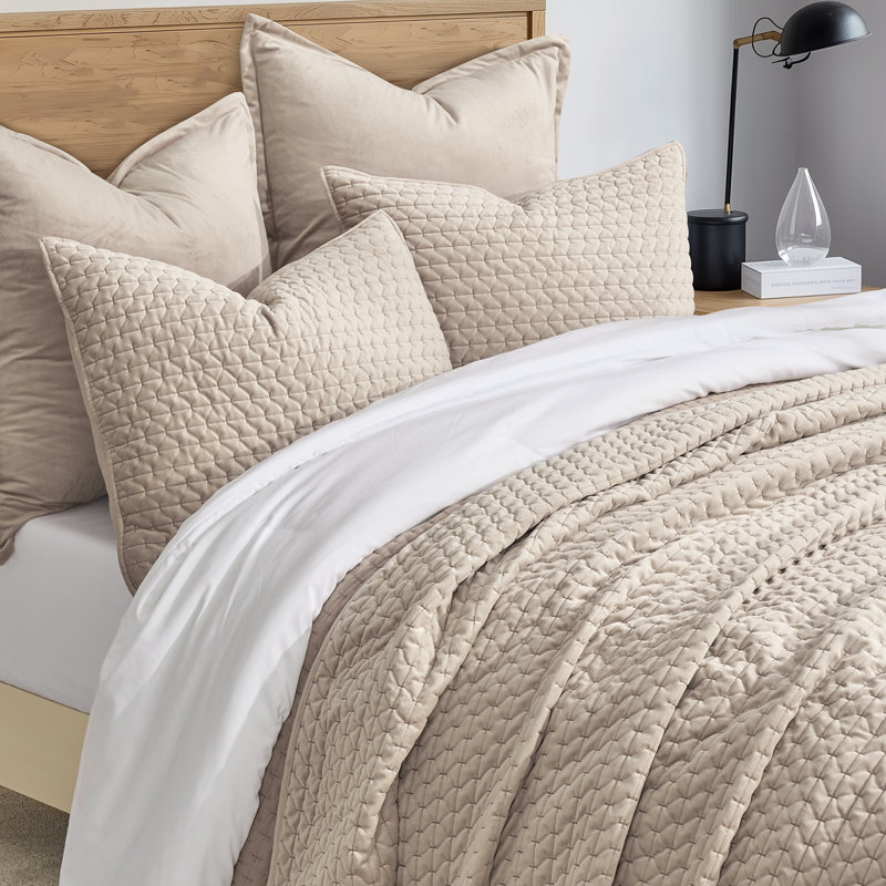Cross-Stitch Velvet Quilt Set 3 Pieces, King, Light Taupe