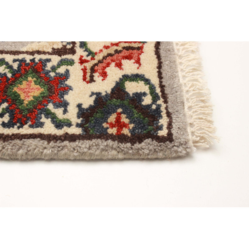 Tapis gris clair Serapi Heritage 2 pi 5 po x 10 pi 1 po