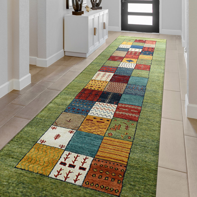 Wool Patchwork Area Rug in Green, Rectangle 5' x 8'
