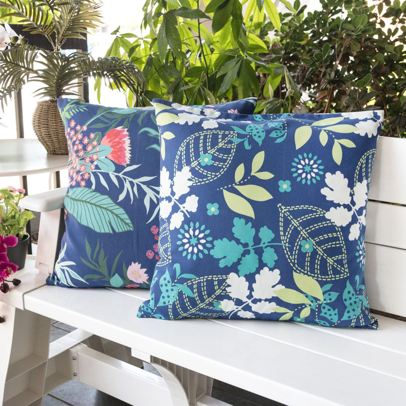 Sonya Indoor/Outdoor Throw Pilow