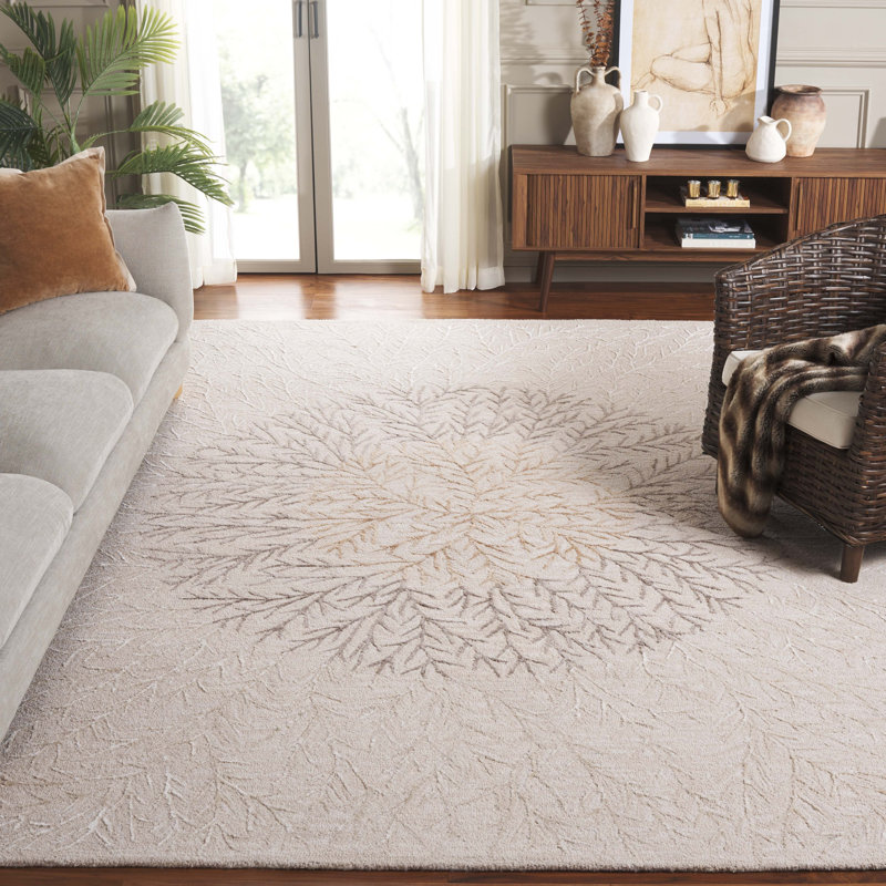 Soho Hand Tufted Wool/Cotton/Viscose Floral Rug in Beige/Brown, Rectangle 8' x 10'