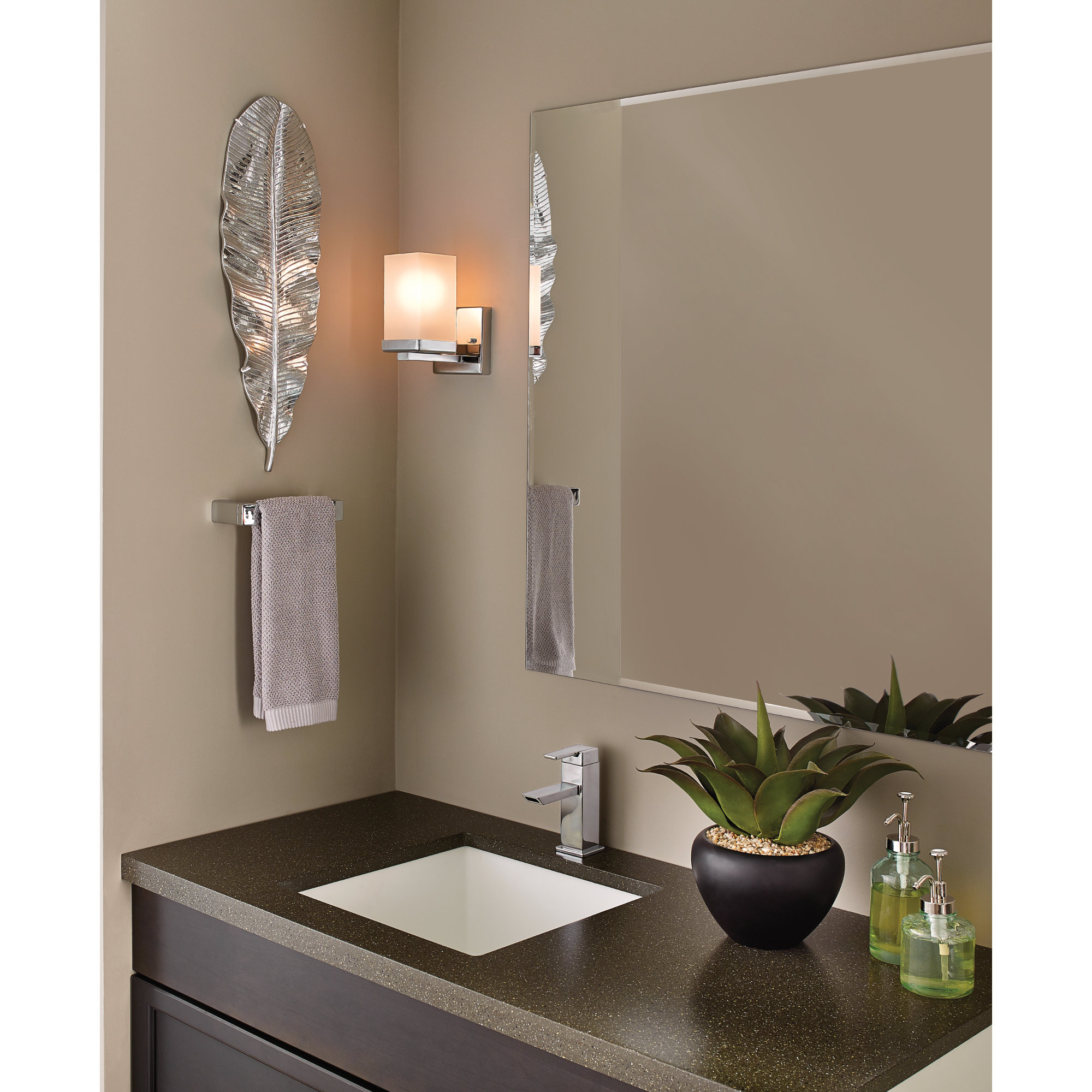 90 Degree 24" Wall Mounted Towel Bar, 8.3", Chrome