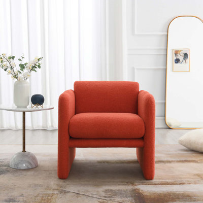 Fauteuil avec accoudoirs ondulés