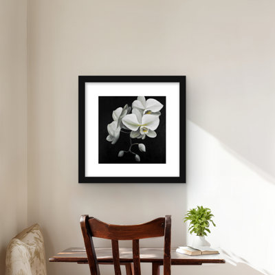 White Orchids - Office Hyperrealist, reproduction encadrée