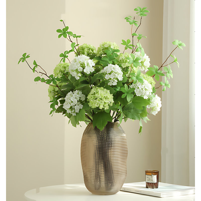 Arrangement dans un vase, Blanc / vert