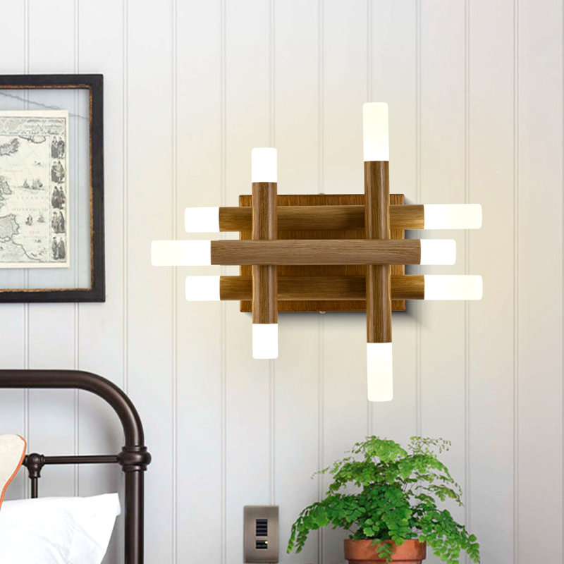 Applique murale en bois foncé de 13 pouces avec DEL intégrée, changement de couleur et télécommande à intensité variable