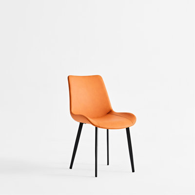 Chaises de salle à manger orange en cuir PU de 2 personnes - Tissu de luxe pour une assise confortable, conception à assise large, pieds en métal élégants, embellissez votre espace, agencement de sièges confortable et confortable, contemporain