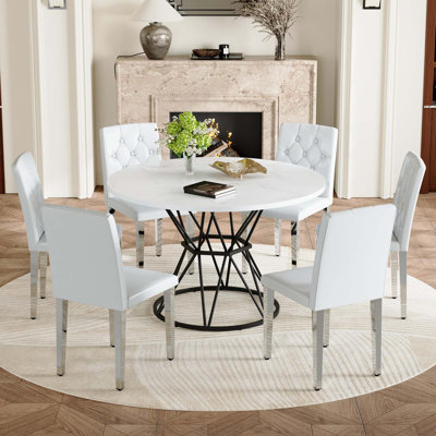 Ensemble repas industriel avec chaises ergonomiques