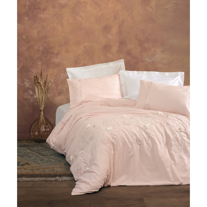 Luxurious Satin Double Quilt Cover Set, 100% Cotton, Powder Color | Includes 1 Duvet Cover (78.7 x 86.6 in), 1 Flat Sheet (94.5 x 102.4 in), 4 Pillowcases (19.7 x 27.6 in) | Embroidered, Machine Washable, Elegant Design with Button Closure