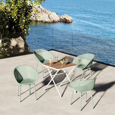 2 chaises et 1 table toutes saisons en kaki pâle / blanc, matériau en polypropylène, plateau de table, patins antidérapants, pieds en métal thermolaqué tressé, soutien ergonomique