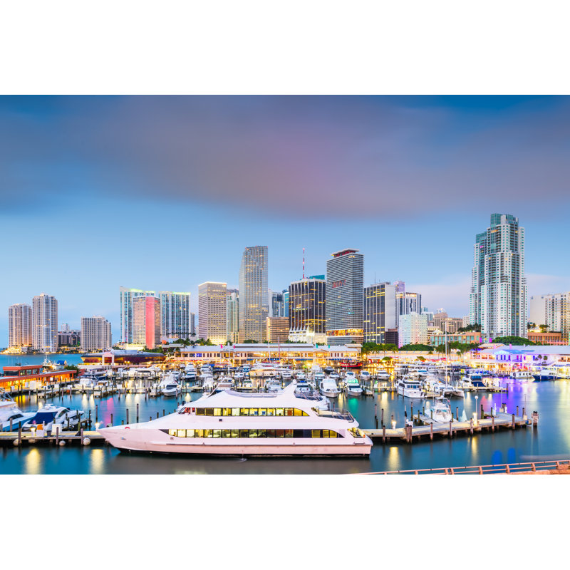 Usa Downtown - Wrapped Canvas Print, 81cm H x 122cm W x 3.8cm D