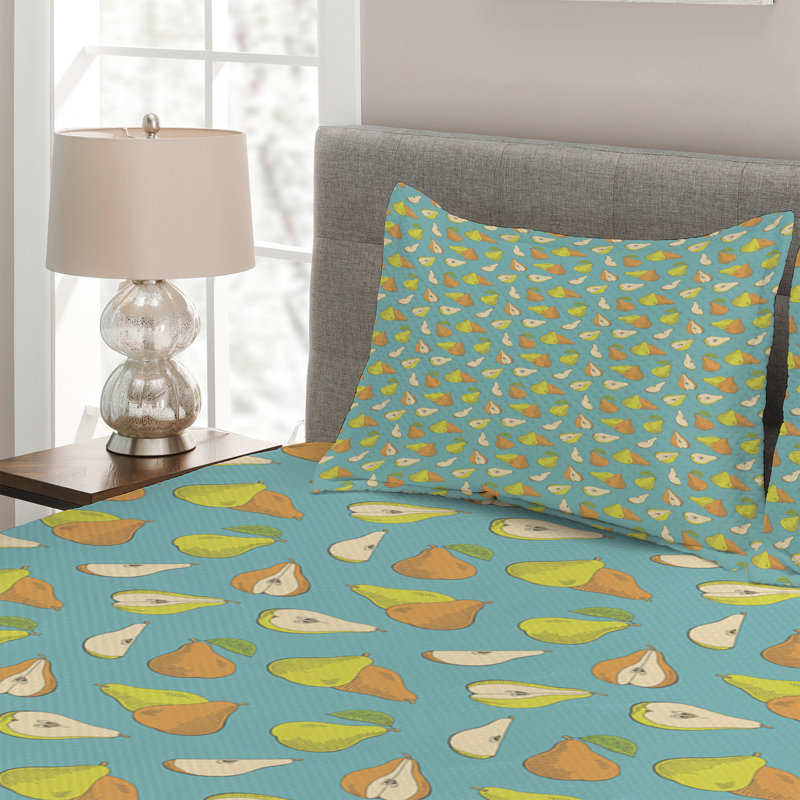 Farmhouse / Country Polyester Coverlet, King Bedspread + 2 Shams