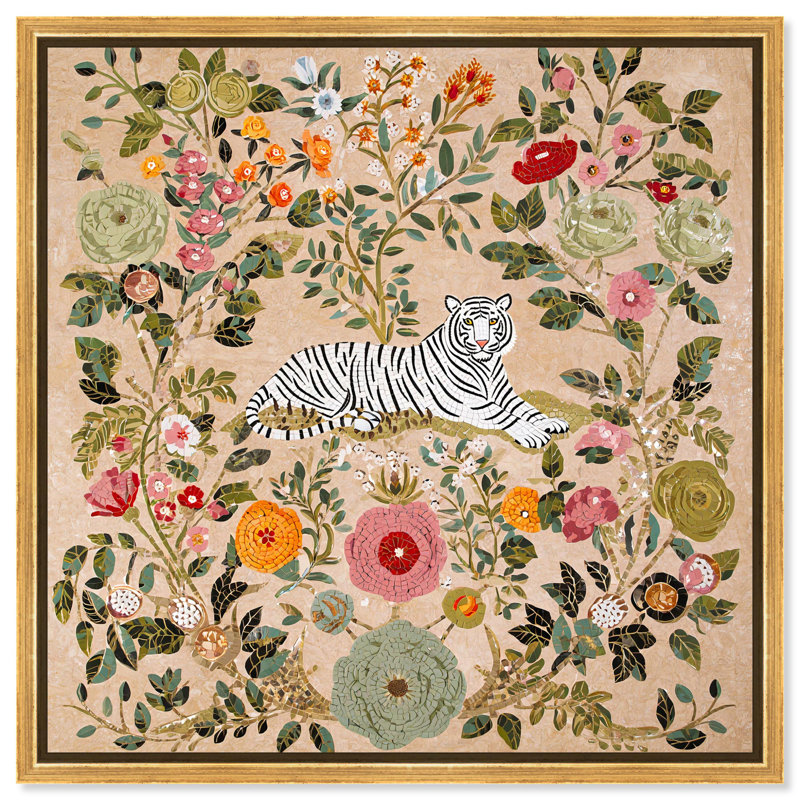 «Tiger in Repose I Living Room Art» par Art Remedy, H 30 po x l 30 po, Gold Frame