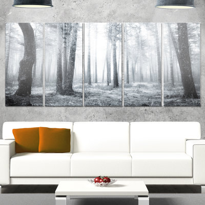 «Black and White Foggy Forest», ensemble de 5 reproductions de photos sur métal
