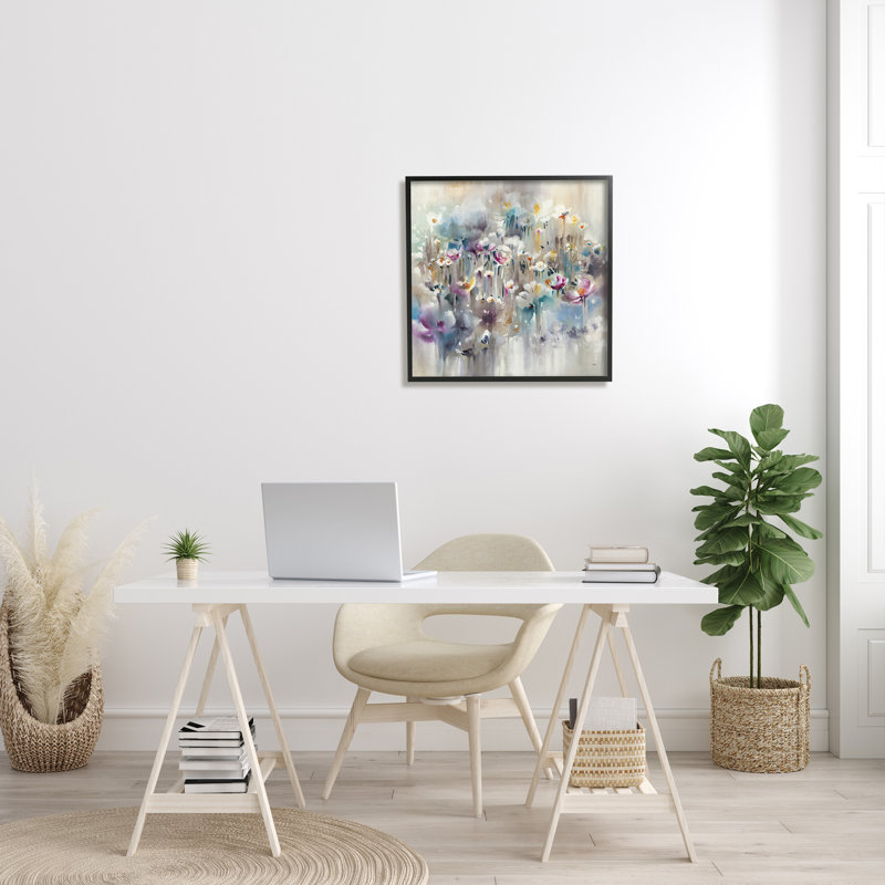 Doux champ floral arrondi - impression, Giclée encadrée noir minuit, H 24 po x l 24 po x P 1,5 po
