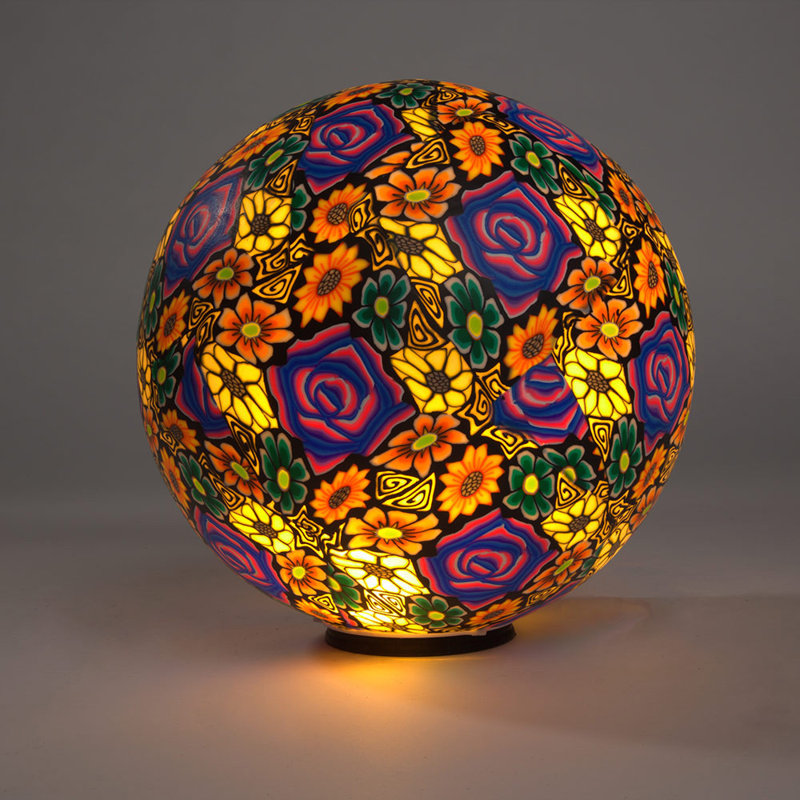 Figurine florale abstraite et globe, H 8 po x l 8 po x P 8 po