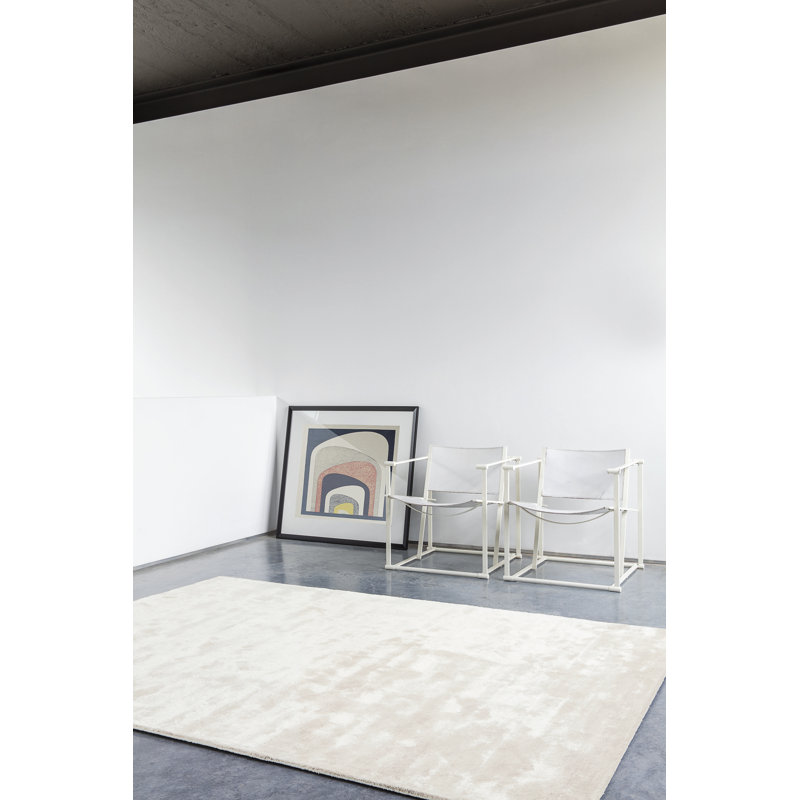 TRACES, Ivory, Rectangle 5'7" x 7'10"