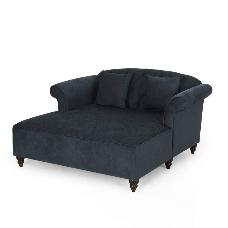 Élégante chaise longue double avec accoudoirs à volutes traditionnels et pieds en bois de bouleau, parfaite pour la détente et le style.