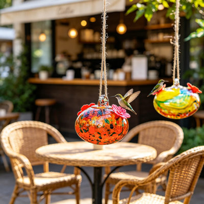 Ensemble de 2 mangeoires à colibri en verre soufflé à la main pour suspendre à l'extérieur, petite mangeoire à colibri de 3,2 pouces avec 2 ports d'alimentation de fleurs, mangeoire de jardin décorative pour attirer les colibris