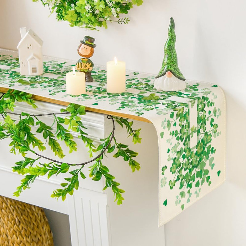 Chemin de table Shamrock, feuilles et cœur
