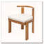 Chaise en bois sans accoudoirs