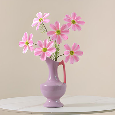 Ornements de fleurs simulées