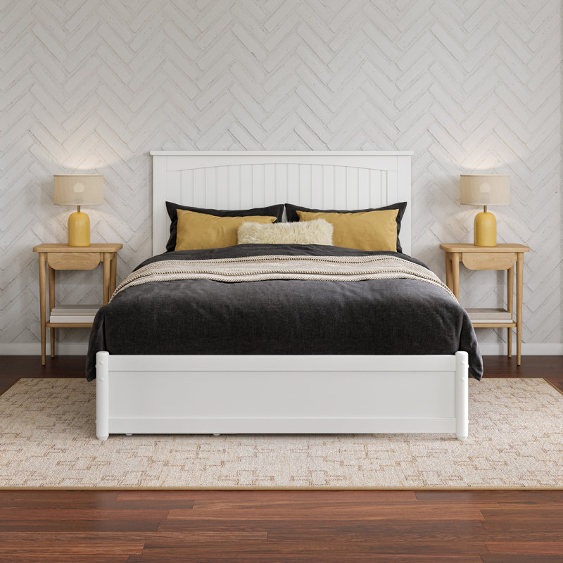 Lamaiyah Solid Wood Platform Bed with Footboard and Storage Drawers, Full, White