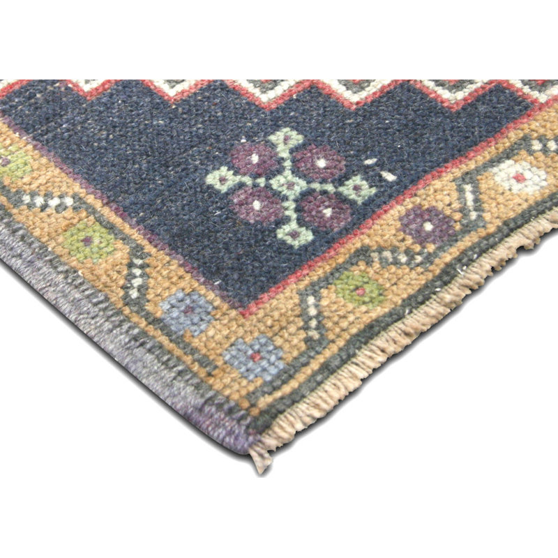 Yastic One-of-a-Kind 1'9" X 3'11" Area Rug