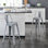 Tabourets de bar modernes, modernes, légers, industriels, rustiques, rétro, côtières, en métal avec dossier et 4 pieds, tabourets de bar (ensemble de 2) (siège de 24 po)