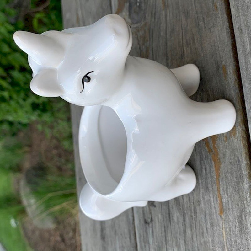 Quinten Ceramic Statue Planter