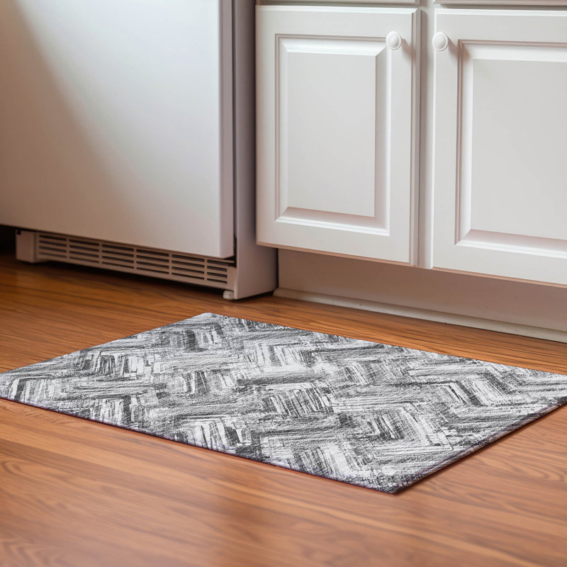 Premium Machine Washable Cerrito Gray Rug, Rectangle 1'8" x 2'6"