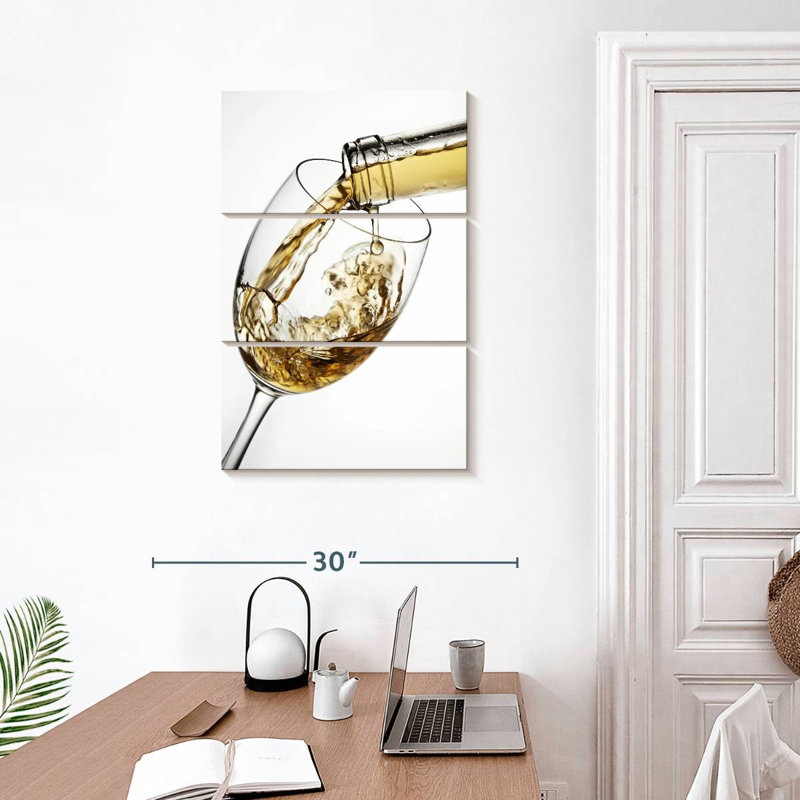 Yarlin servant du vin blanc, H 32 po x l 20 po