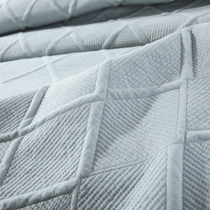 Modern & Contemporary Cotton Coverlet, Cal. King Bedspread + 2 Shams