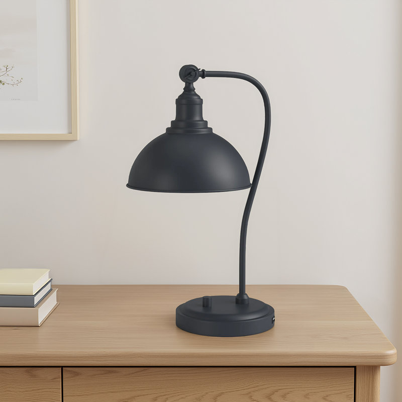 Petal Metal USB Desk Lamp