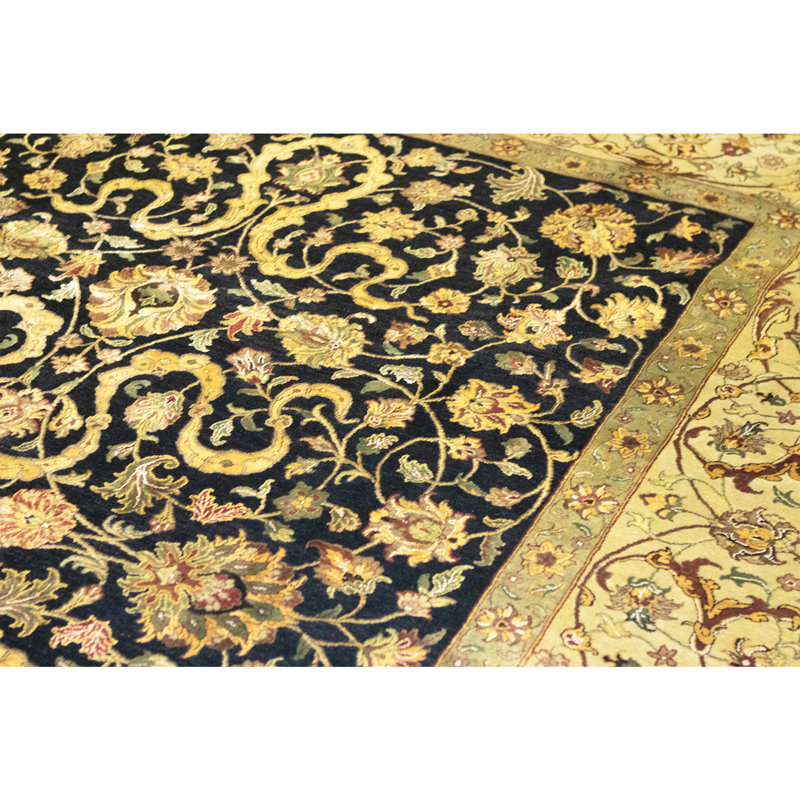 Hand Knotted Area Rug in Black And Gold