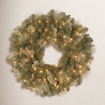 Pre-Lit Pine Wreath