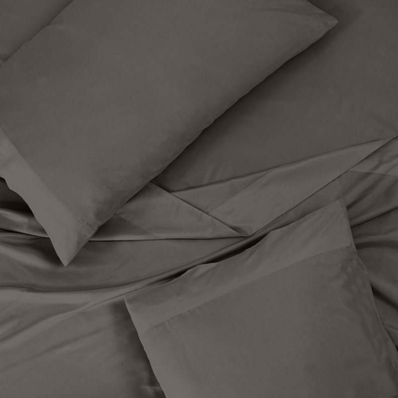 Royale Linens 300 Thread Count 100% Long Staple Combed Cotton Sheet Set - 4 Piece Bed Sheets - 1 Fitted, 1 Flat & 2 Pillow cases - Soft Cool & Crisp Sheet Set