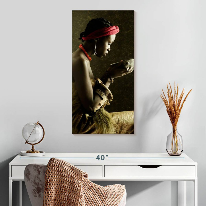 Profil de femme noire, H 30 po x l 15 po