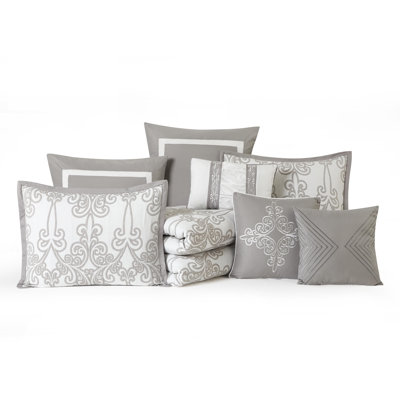 Dilona Traditional Scrolls Comforter Set