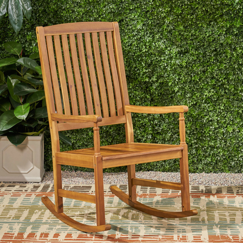 Chaise berçante avec siège confortable et fonctionnel
