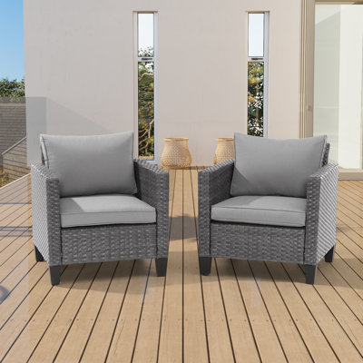 Chaise de patio avec coussins Goldwin