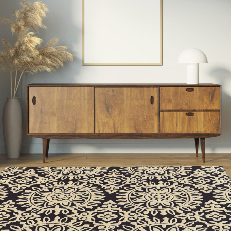Equelle Geometric Indoor Rug, Rectangle 5' x 7'