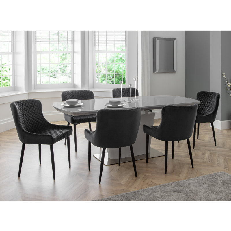 Wynnfield Dining Set