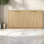 Buffet élégant en chêne avec rangement, matériau en bois aggloméré, design moderne pour le salon et la salle à manger