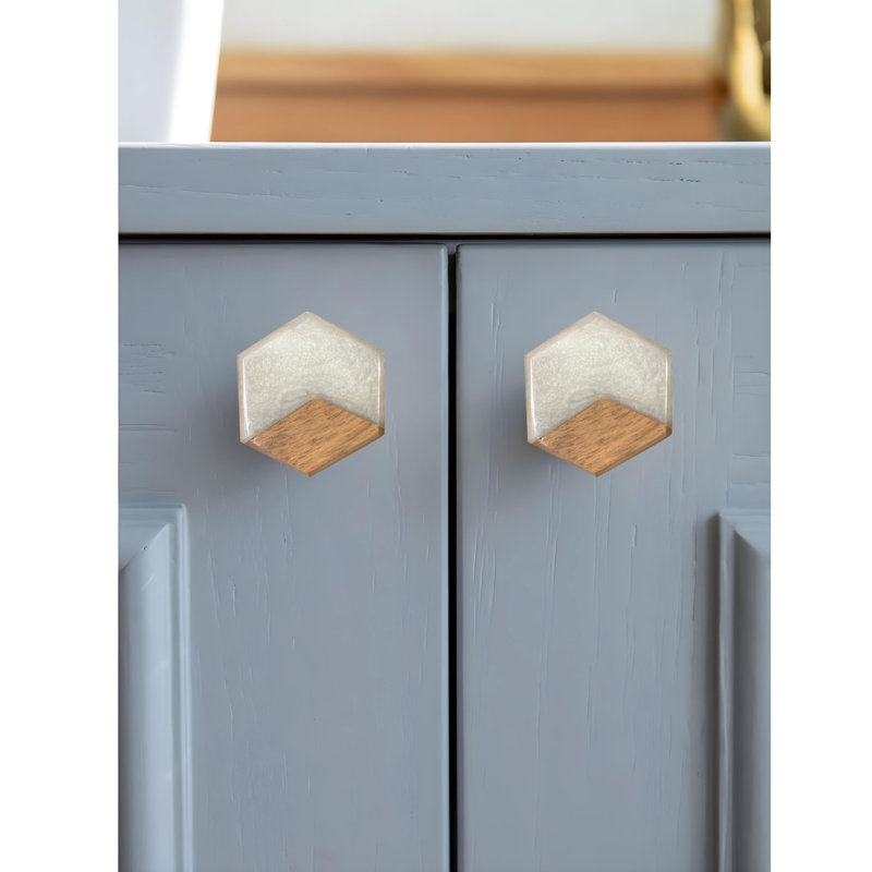 Boutons hexagonaux en bois