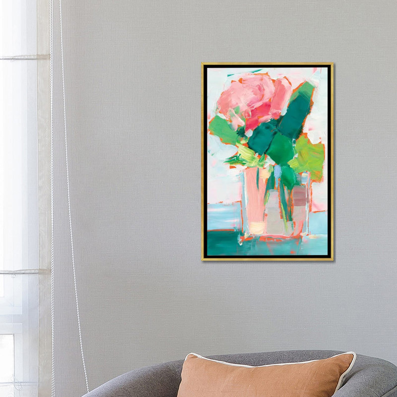 «Cut Flowers II» par Ethan Harper - reproduction d'art, H 26 po x l 18 po x 1,5 po, Toile encadrée d'or, Pas de tapis