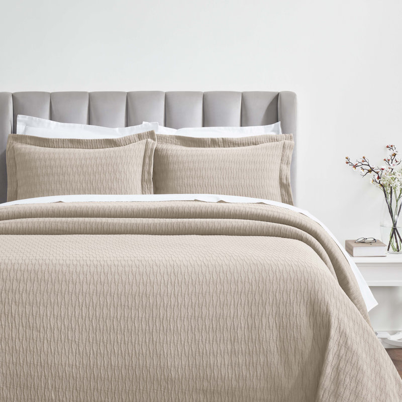 Ensemble de couvre-lit matelassé à motif de losanges 100% coton Calvert, Couvre-lit grand et 2 taies décoratives, Beige