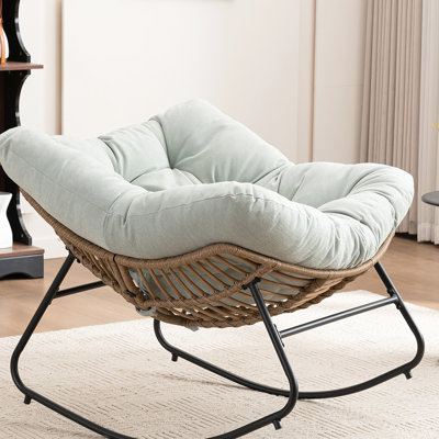 Chaise berçante de patio en chenille bleue, idéale pour les espaces intérieurs et extérieurs, structure de haute qualité, largeur de 38,11 pouces, aide à réduire l'anxiété, idéale pour le salon, 35,27 po de profondeur, 30 livres