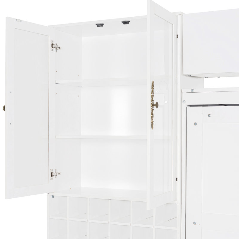 Lit mural blanc de taille double avec lit, tablettes et - Facile à ranger, peu encombrant pour les petits espaces d'appartements, le rangement
